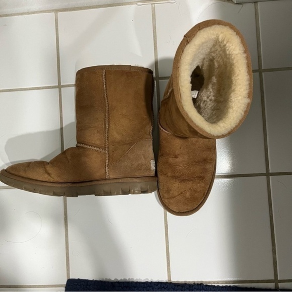 UGG Australia